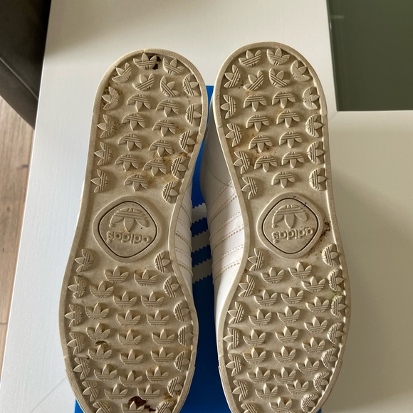 Samoa
Youth size 7
RunWht/ - Picture 4 of 4